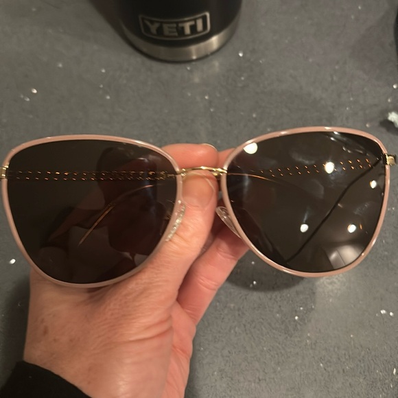 Mohala Eyewear - Leahi Tuscan Rose Chain with Polarized Tan Lenses - NWOT - Picture 5 of 7